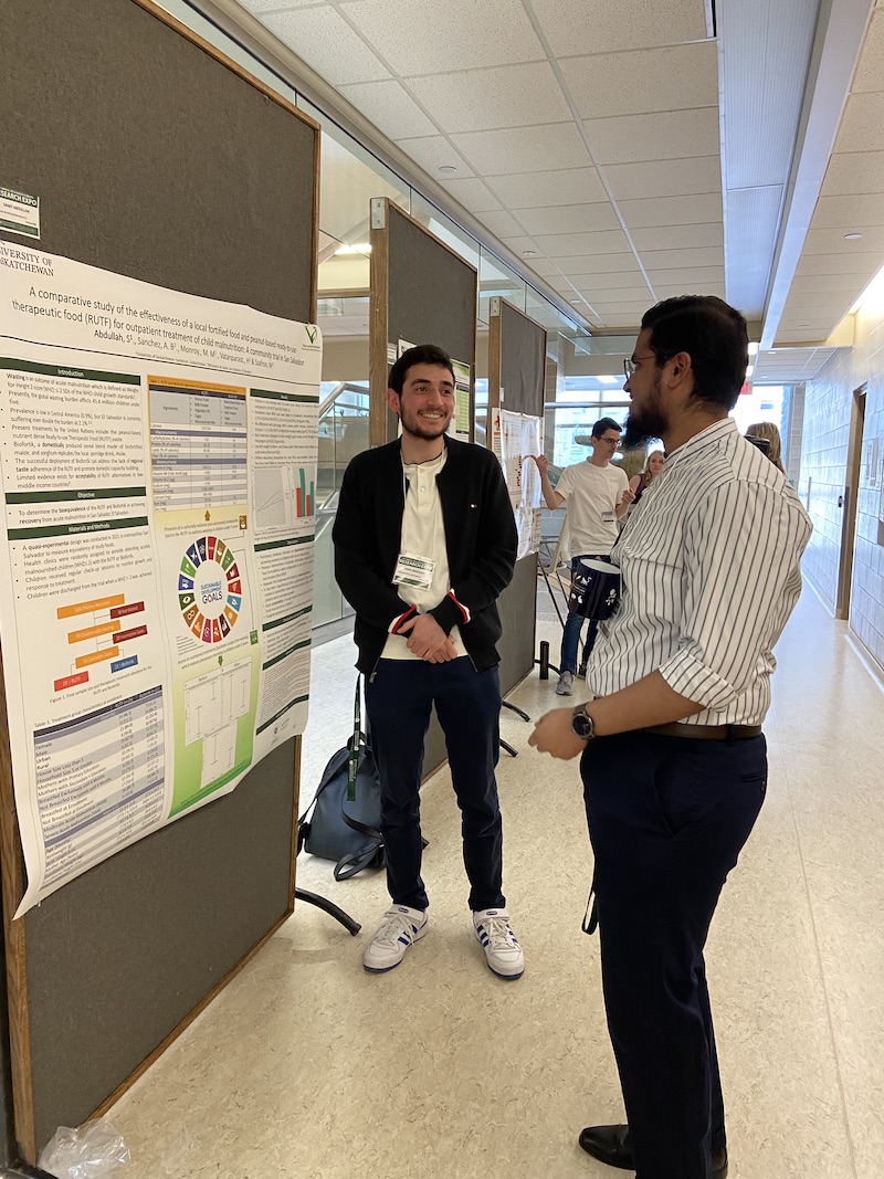 Samy Abdullah with his Research Expo poster